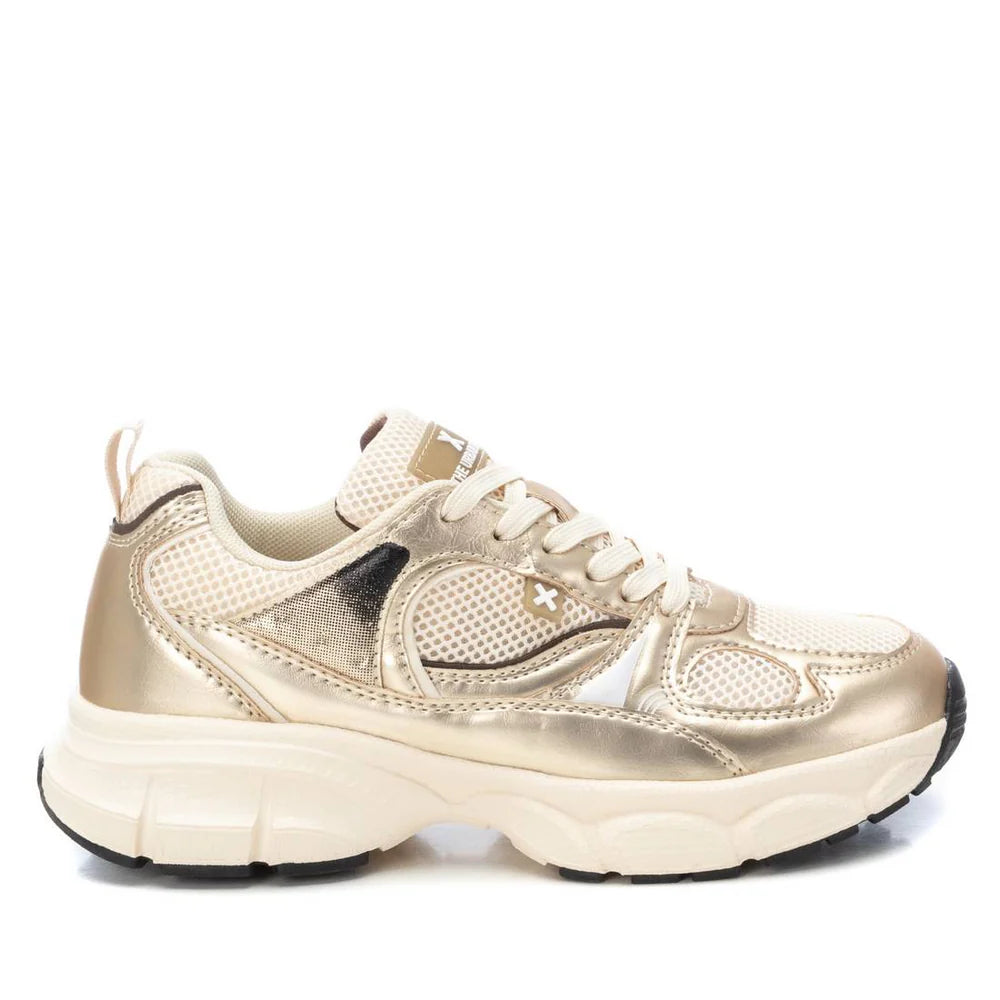 NOVEDAD Deportivas Doradas - XTI
