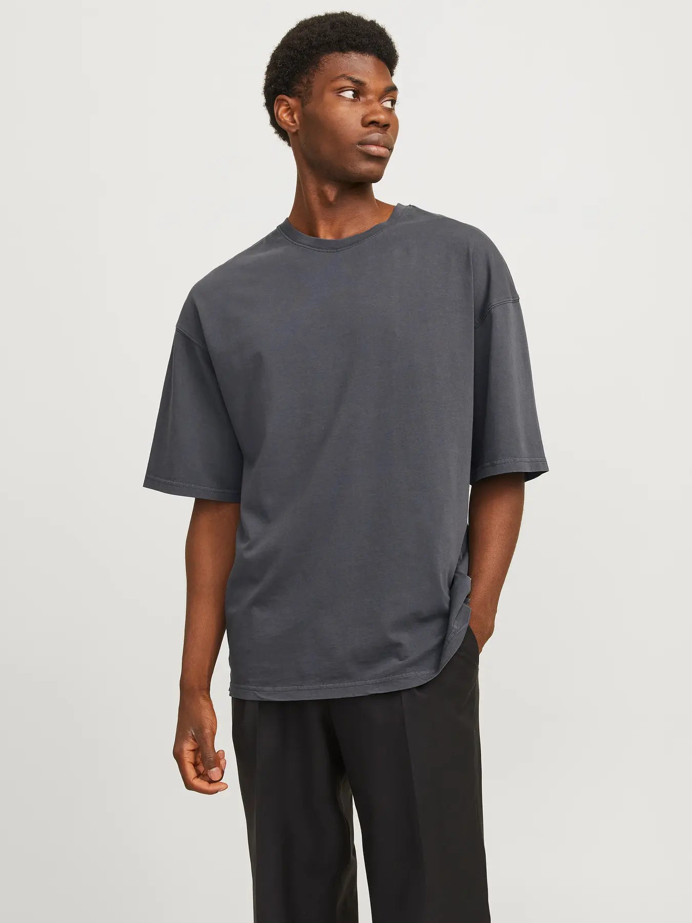 Camiseta Oversize Gris Oscuro - Jack & Jones
