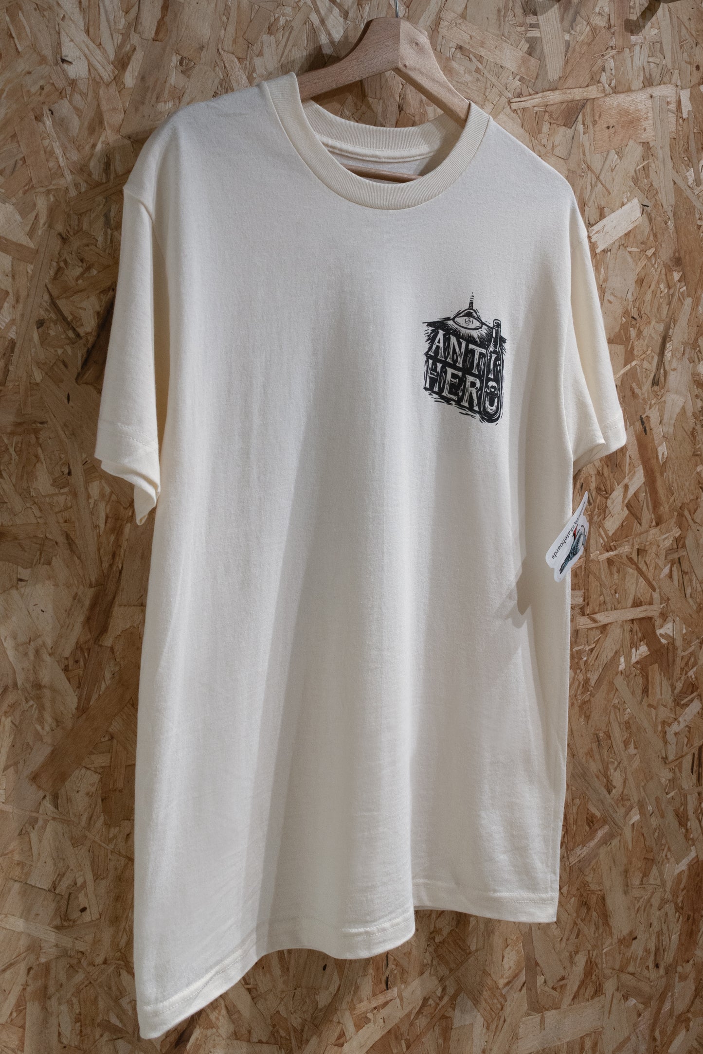 Camiseta Antihero