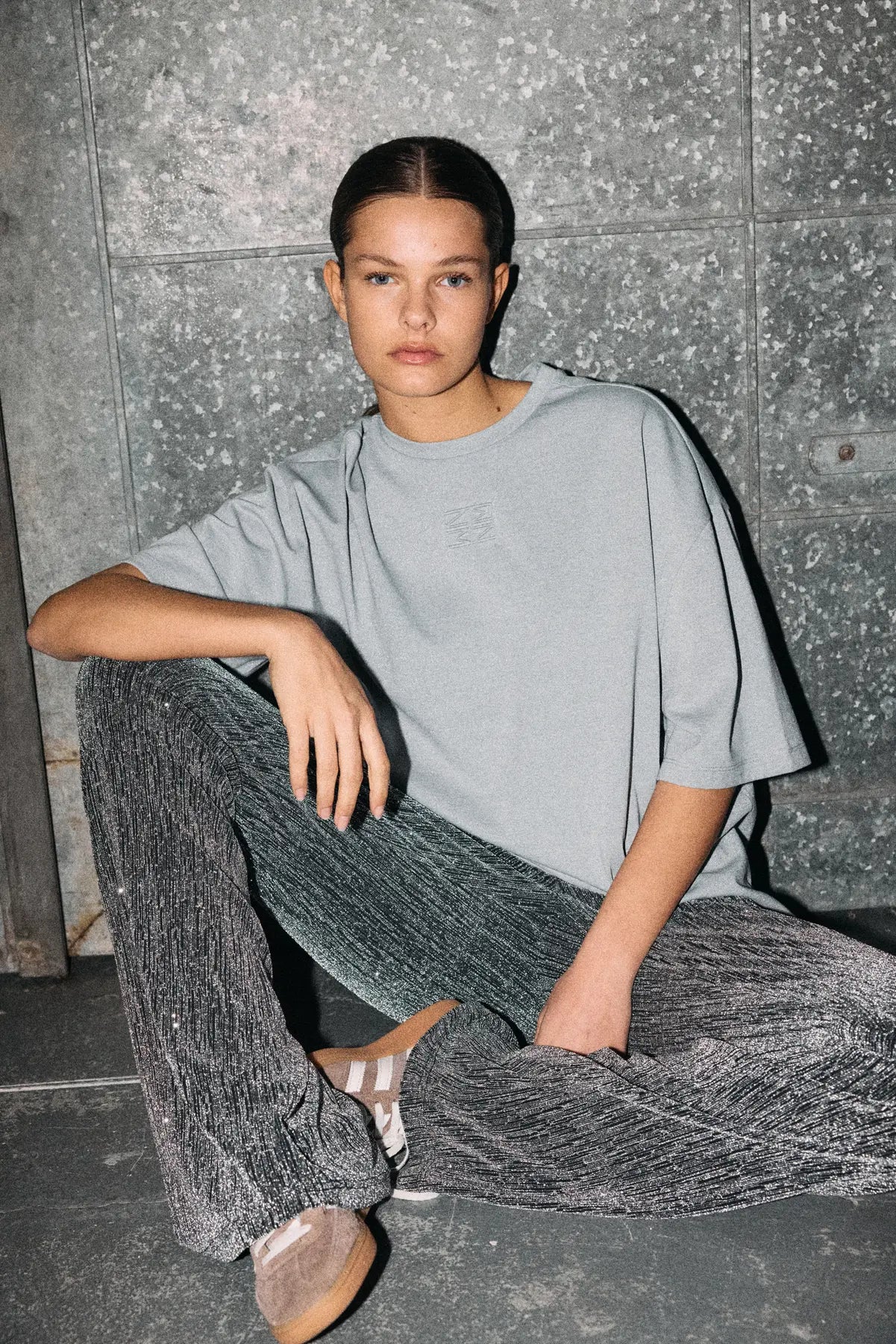 NOVEDAD  Camiseta Gris con brillo - Noisy May