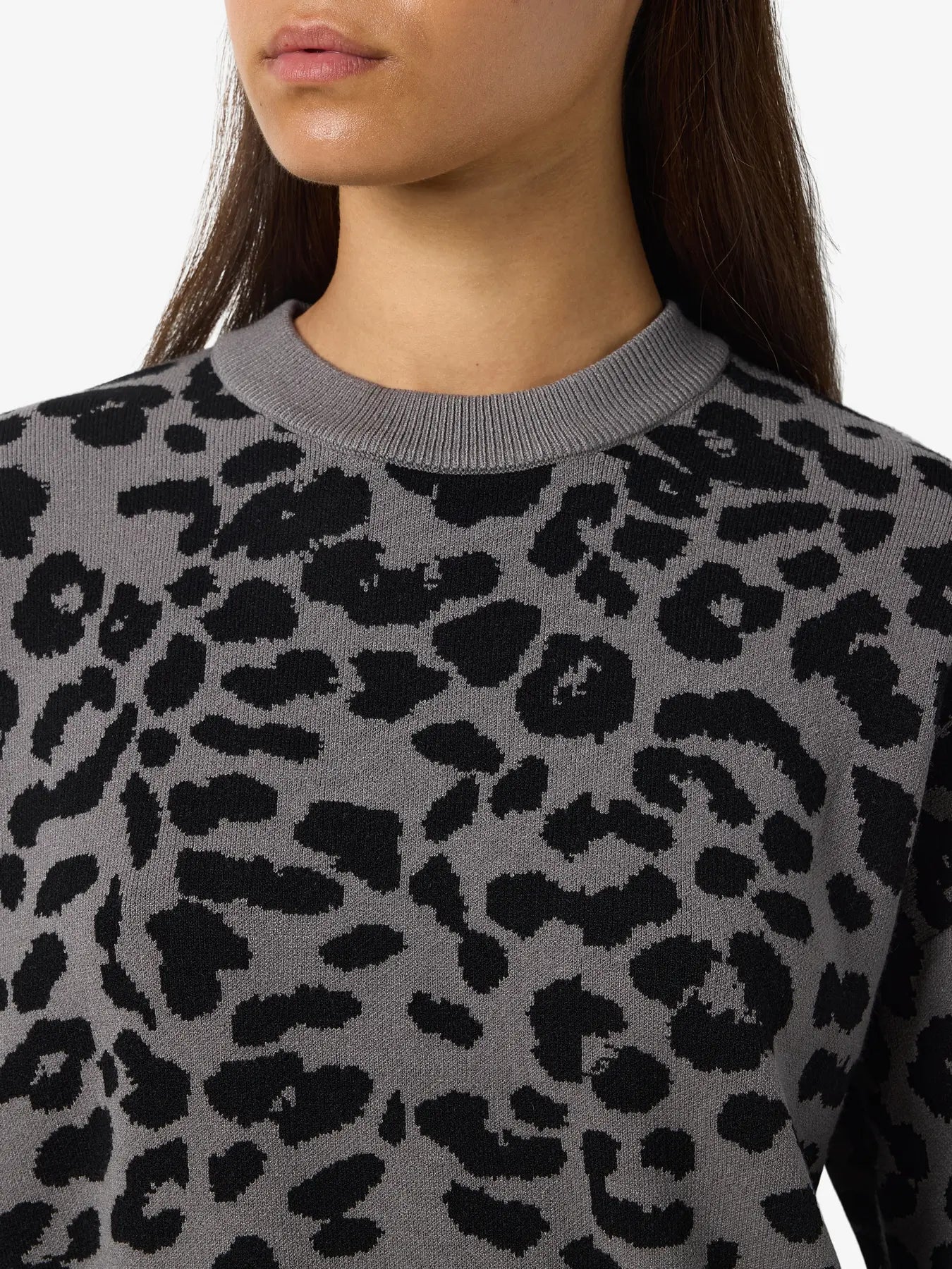 NOVEDAD Jersey Leopardo Gris - Noisy May