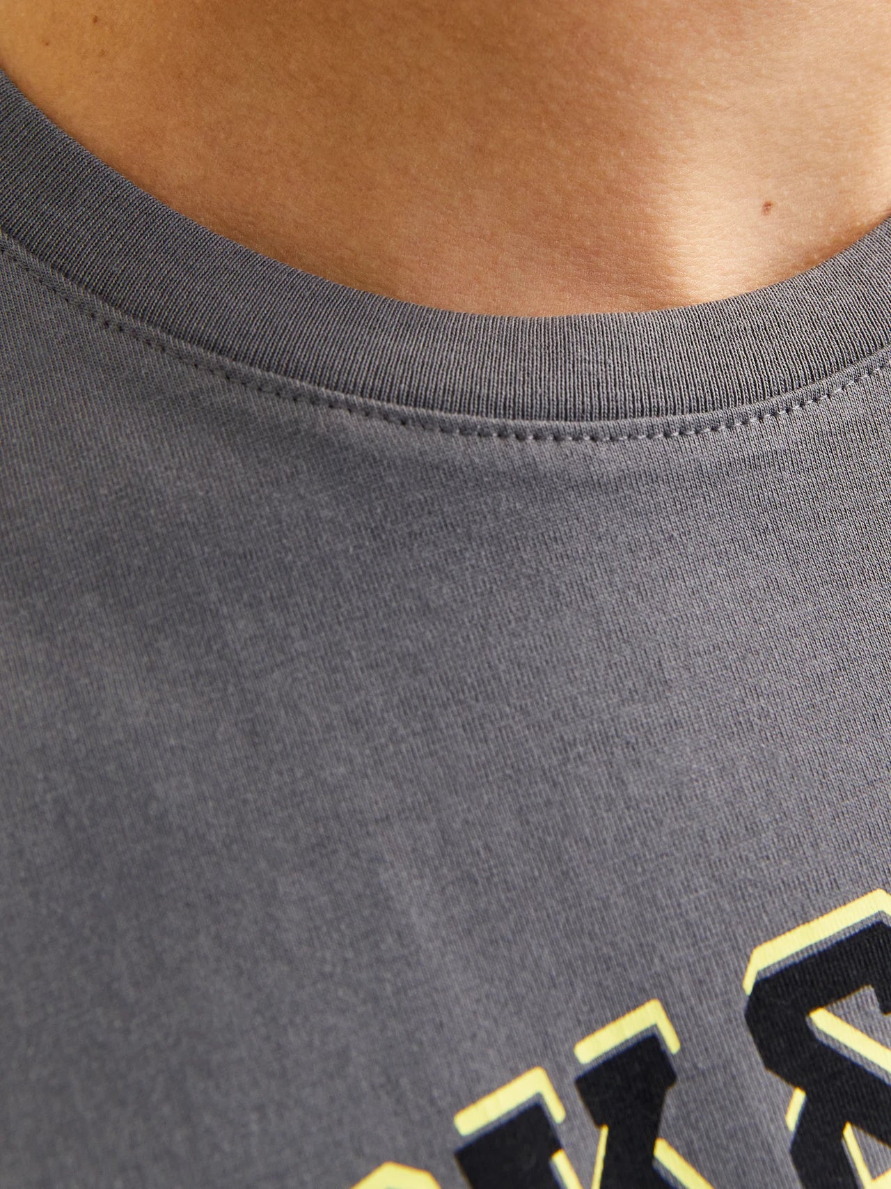 Camiseta Logo Gris - Jack & Jones