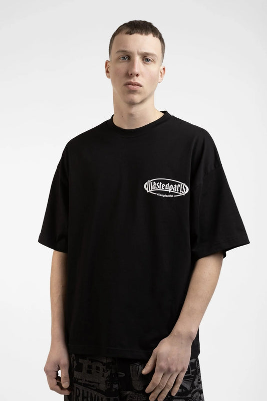 Boxy Tee Yard en Negro - Wasted Paris